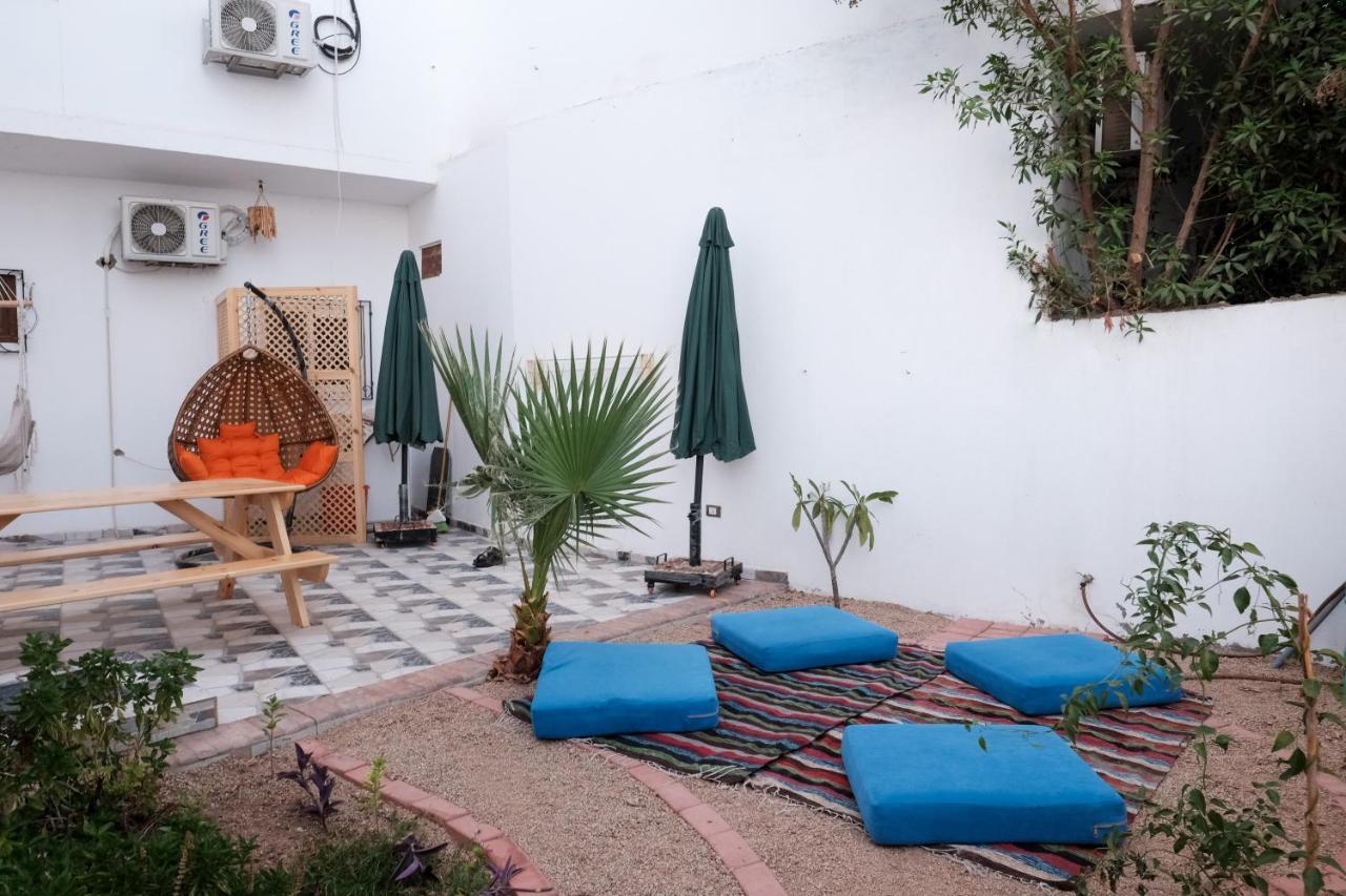 Tranquilo Boutique Hostel - Дахаб Екстериор снимка